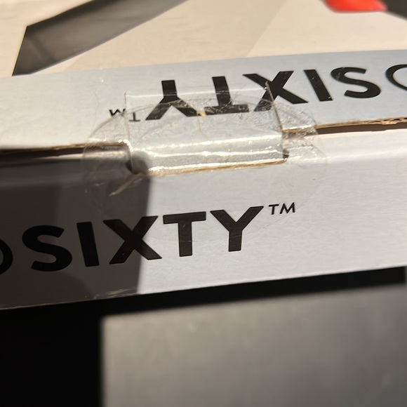 Insulated Vehicle Trash Bin - Picture 7 of 7